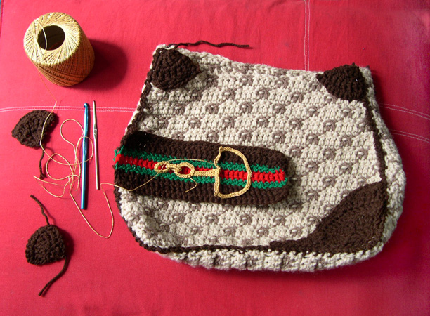 pinku: Counterfeit Crochet Project