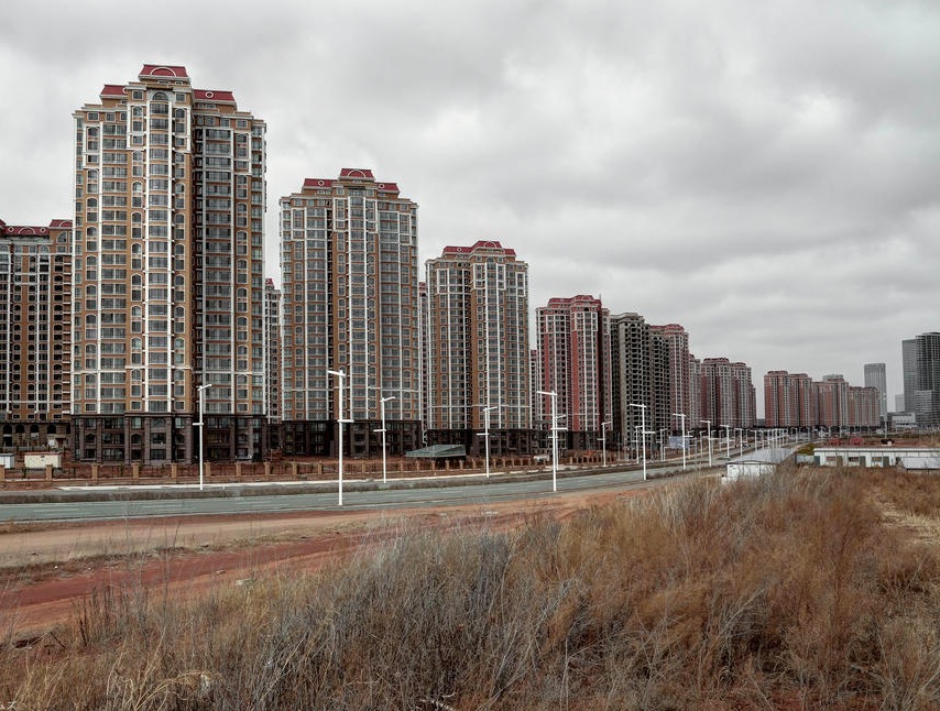 I Visited China's Abandoned City of Paris (ghost town) 