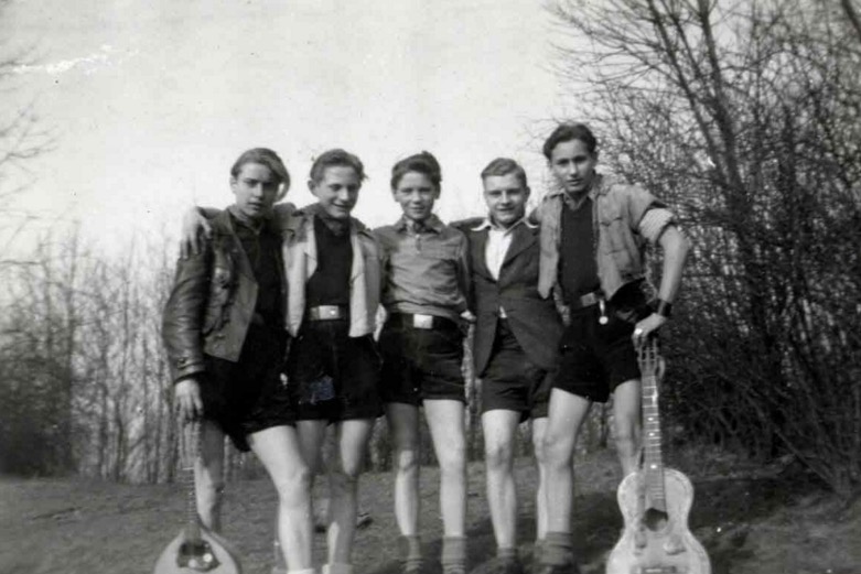 781px x 521px - The Anti-Nazi Teen Gang that Beat Up Hitler Youth and Danced ...